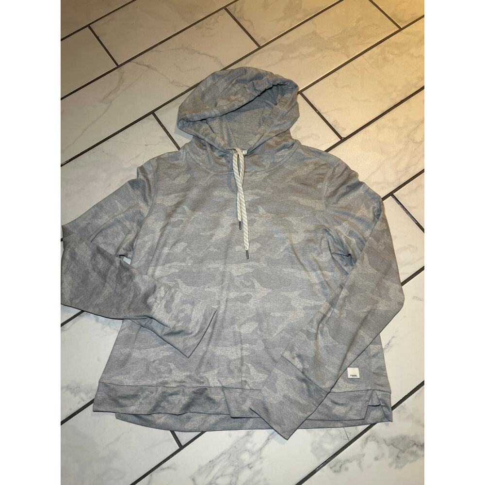 Vuori Hoodie Womens M Halo Essential VW226 Gray Camo Drawstring Top Soft Logo